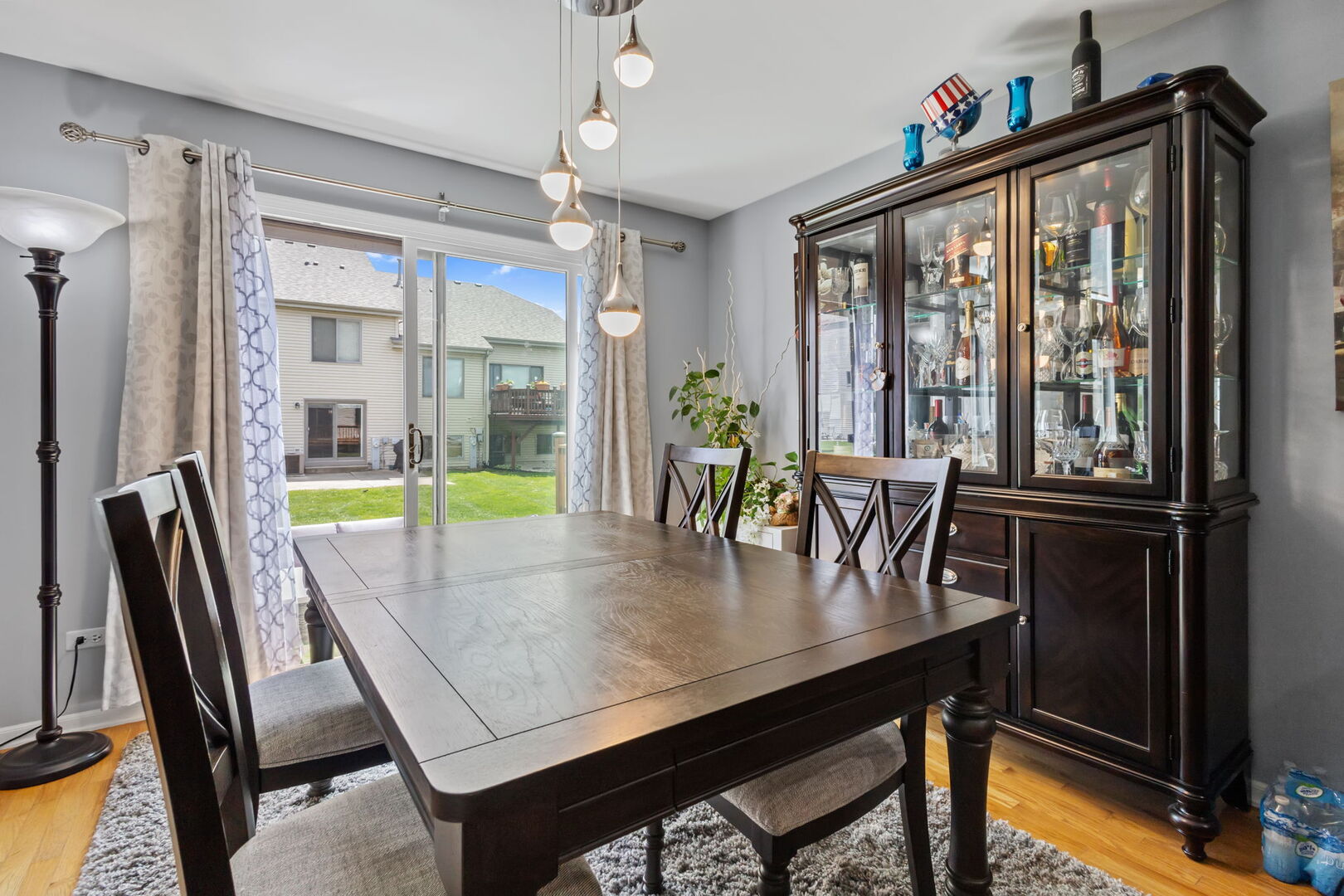 8261 Pecan Place, Frankfort, IL 60423