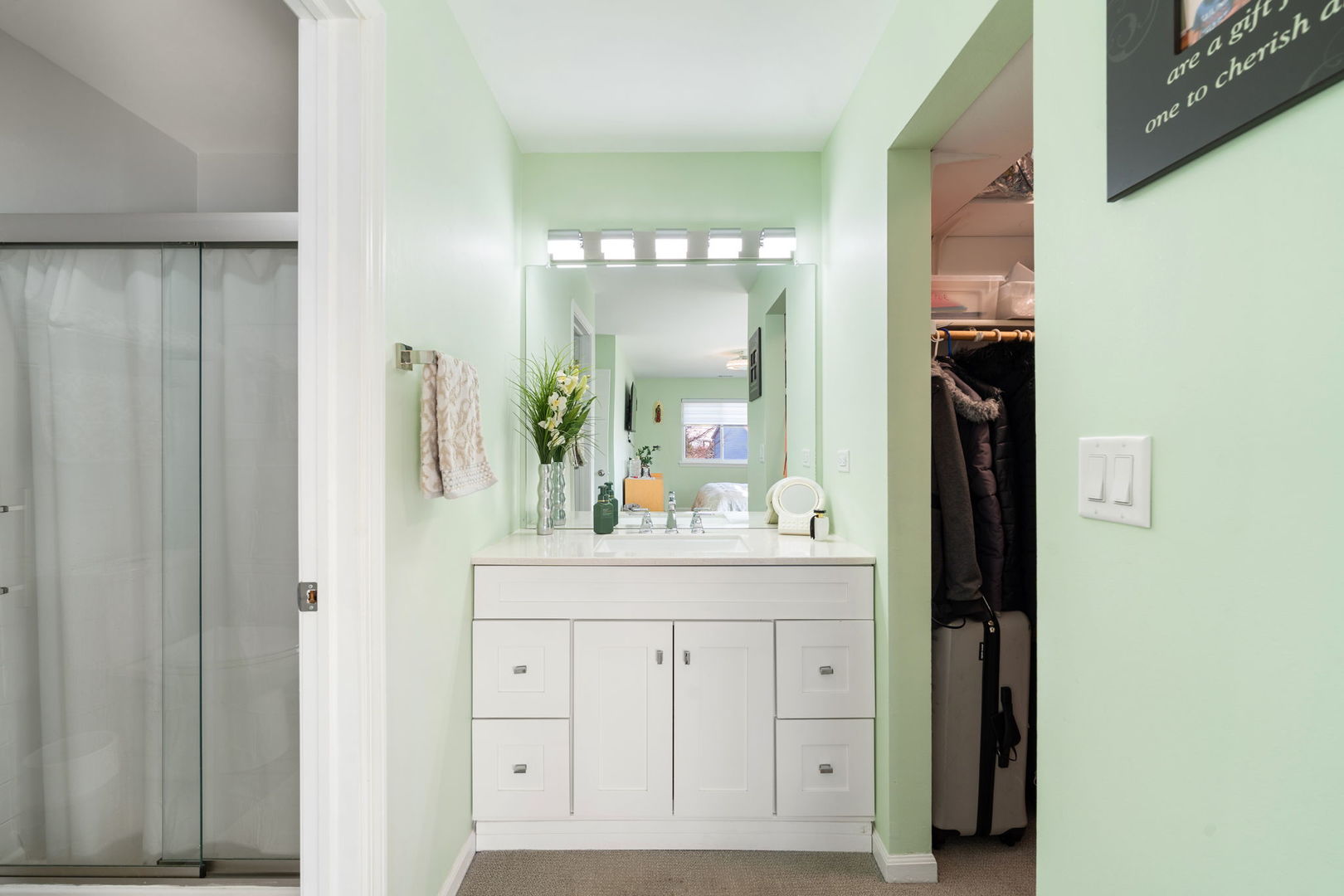 748 Sterling Court #A2, Bartlett, IL 60103