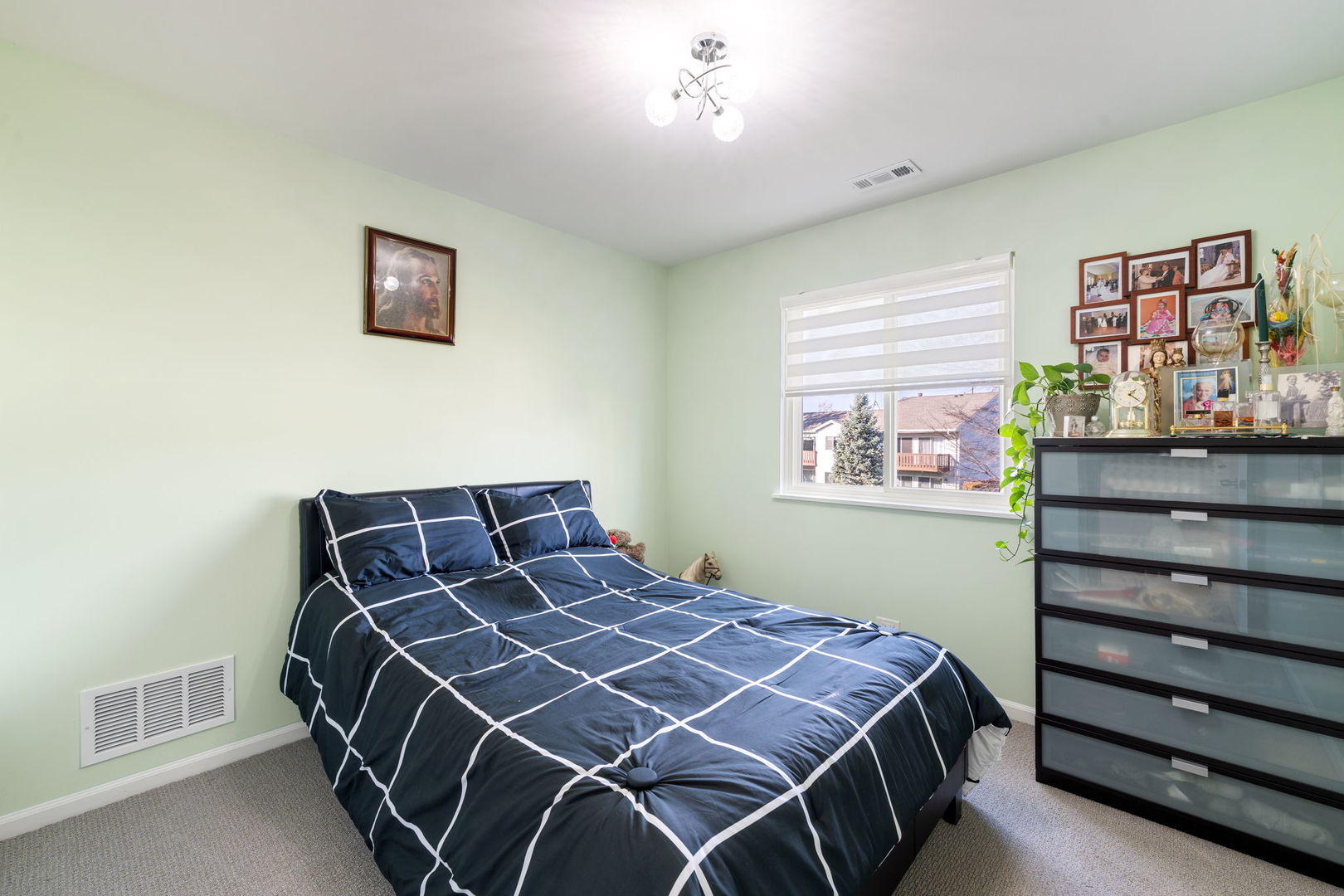 748 Sterling Court #A2, Bartlett, IL 60103