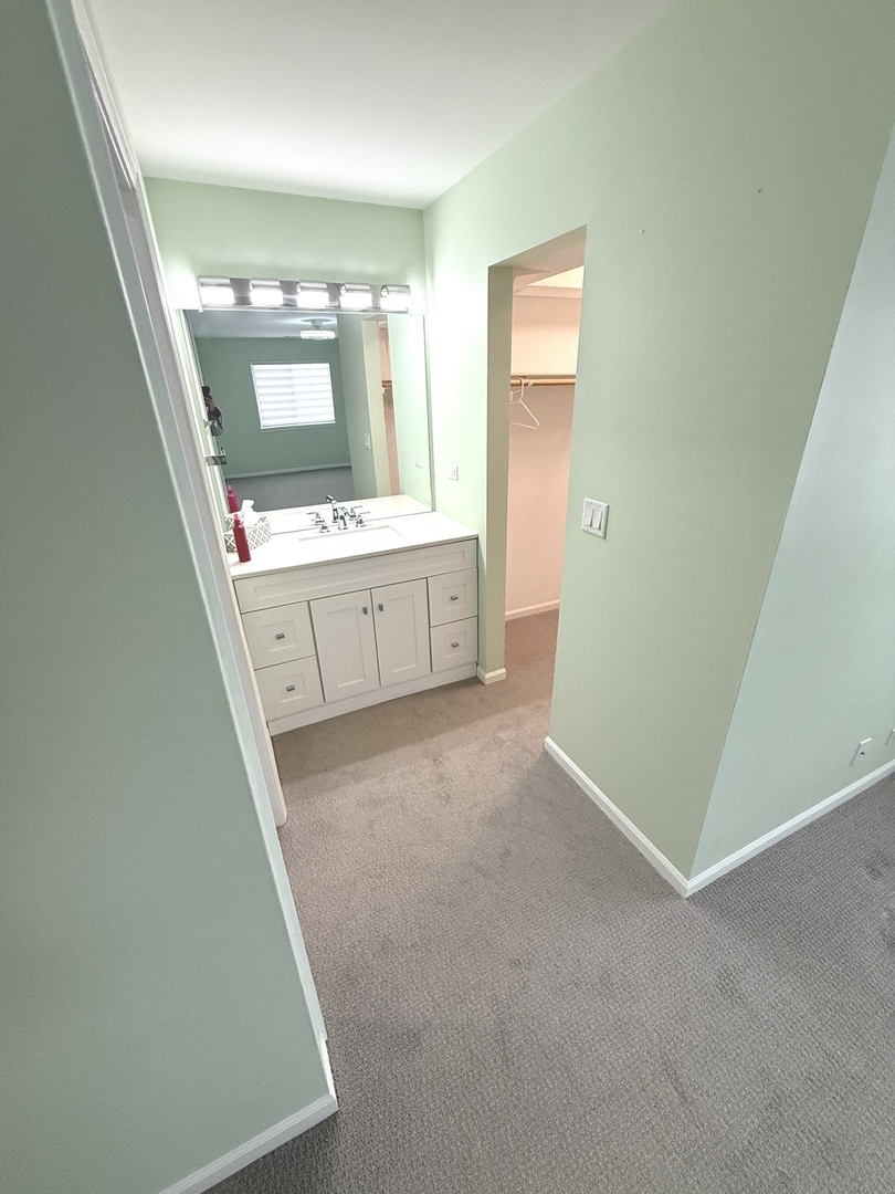 748 Sterling Court #A2, Bartlett, IL 60103