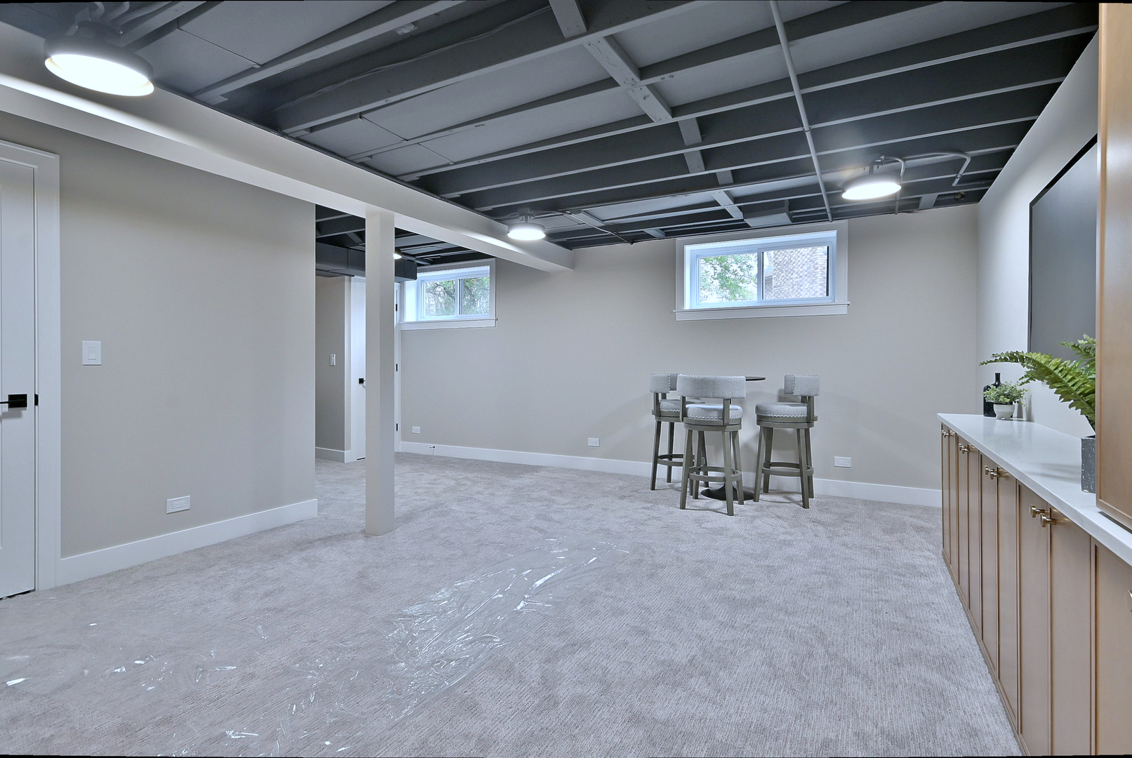 705 S Edgewood Avenue, Elmhurst, IL 60126