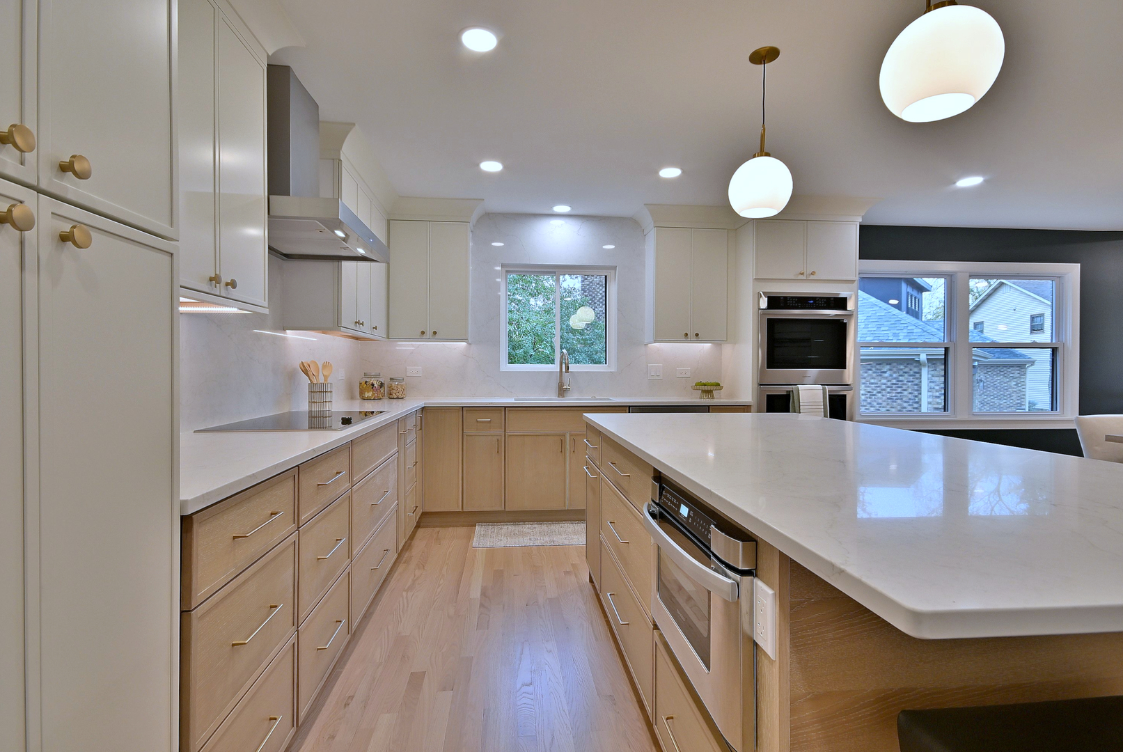 705 S Edgewood Avenue, Elmhurst, IL 60126