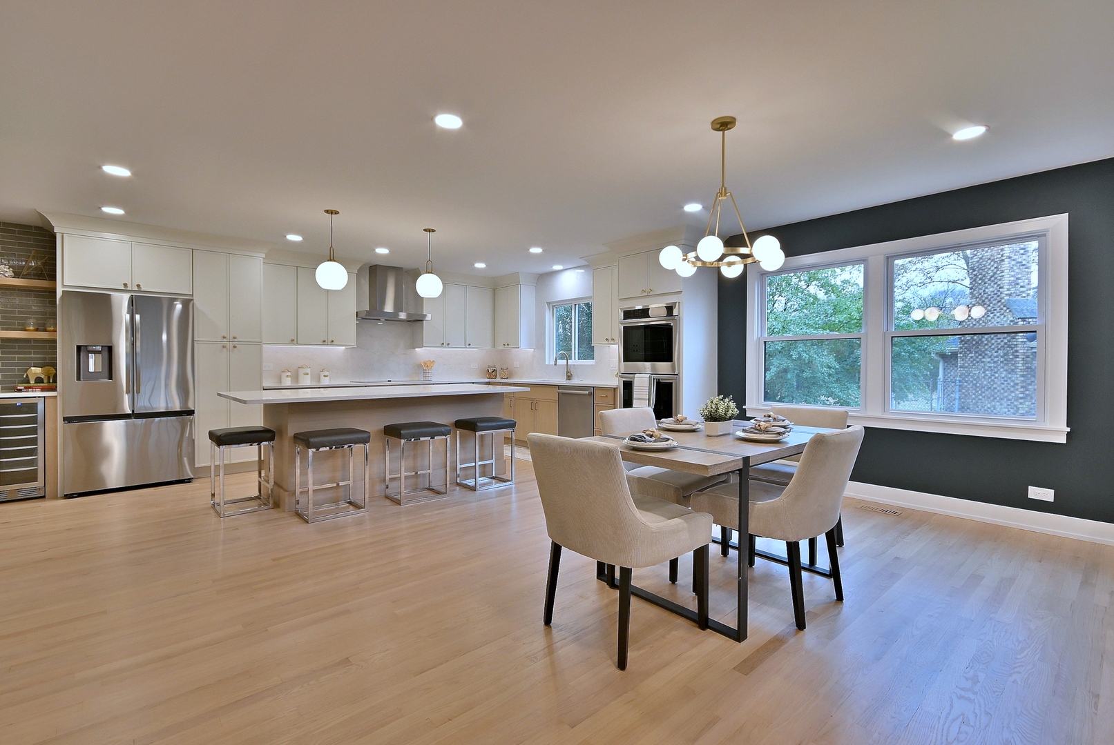 705 S Edgewood Avenue, Elmhurst, IL 60126