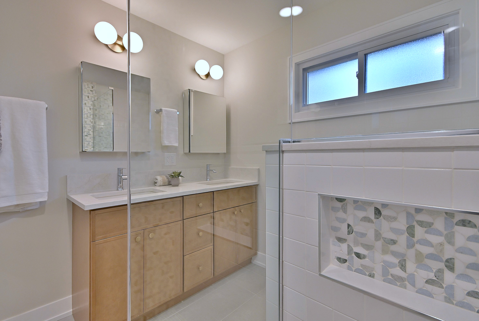 705 S Edgewood Avenue, Elmhurst, IL 60126