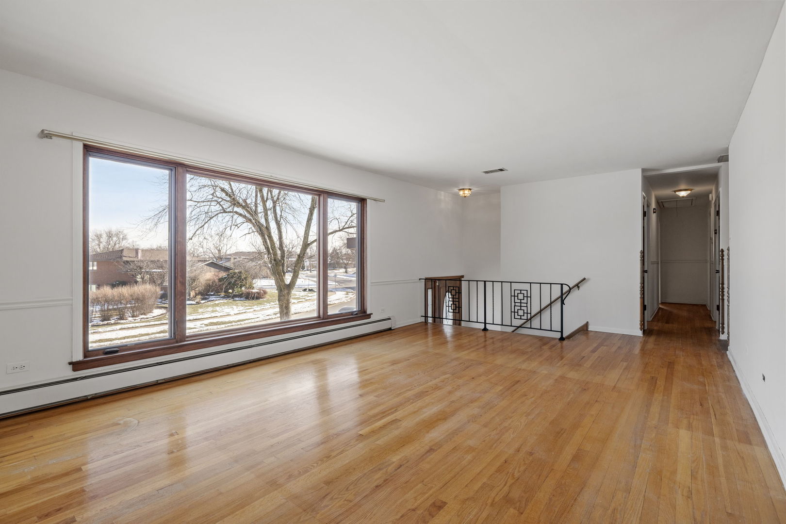 15340 Maple Drive, Oak Forest, IL 60452