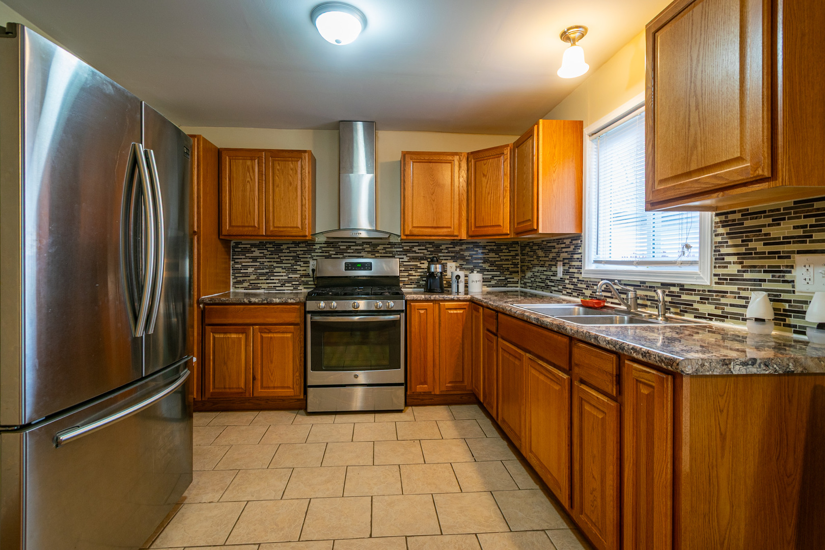 2730 9th Street, Rockford, IL 61109