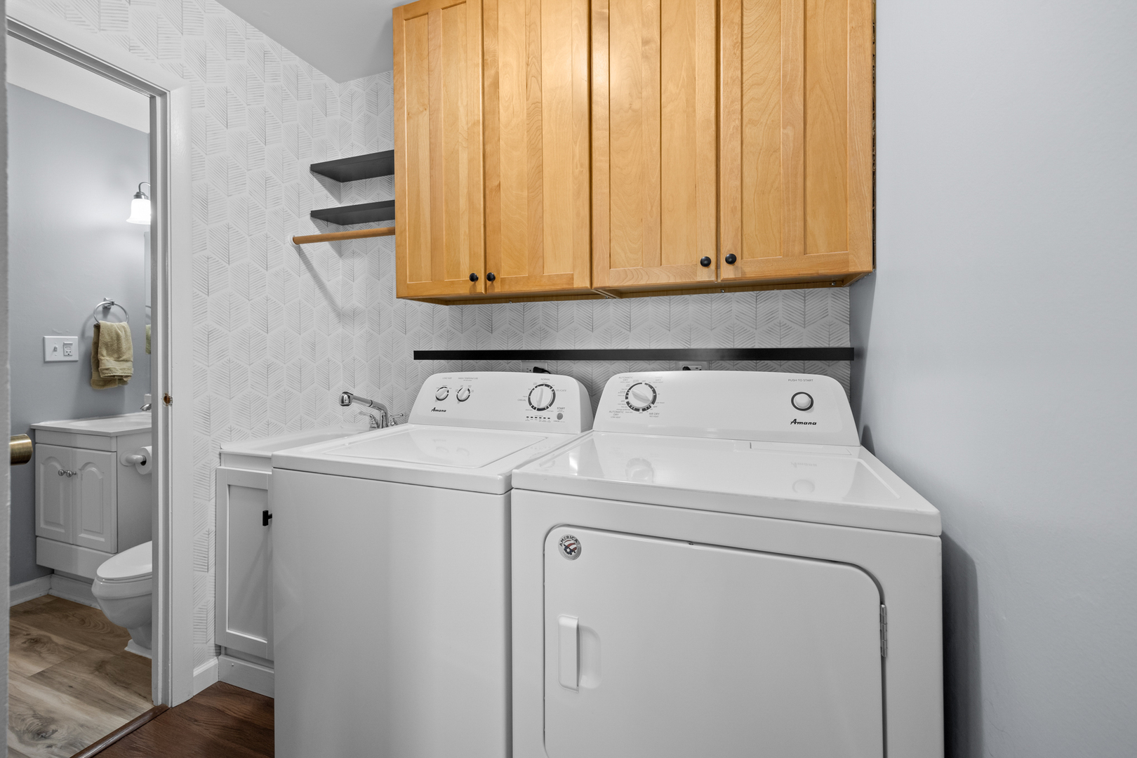 1320 Hassell Road, Hoffman Estates, IL 60169