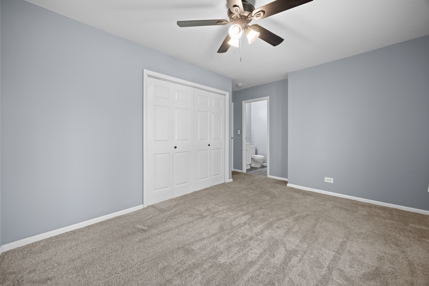 1320 Hassell Road, Hoffman Estates, IL 60169