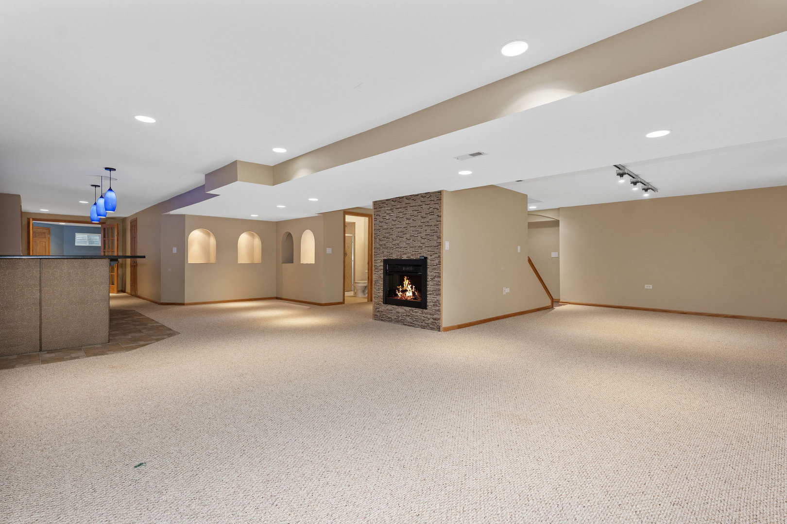 1670 London Road, New Lenox, IL 60451