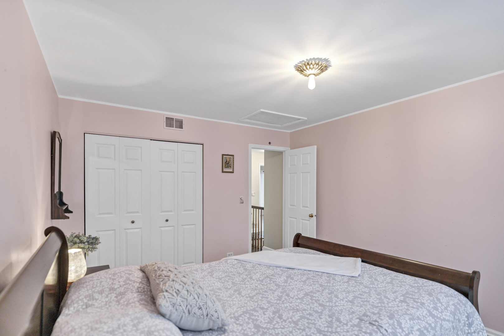 944 Cortney Drive, Carpentersville, IL 60110