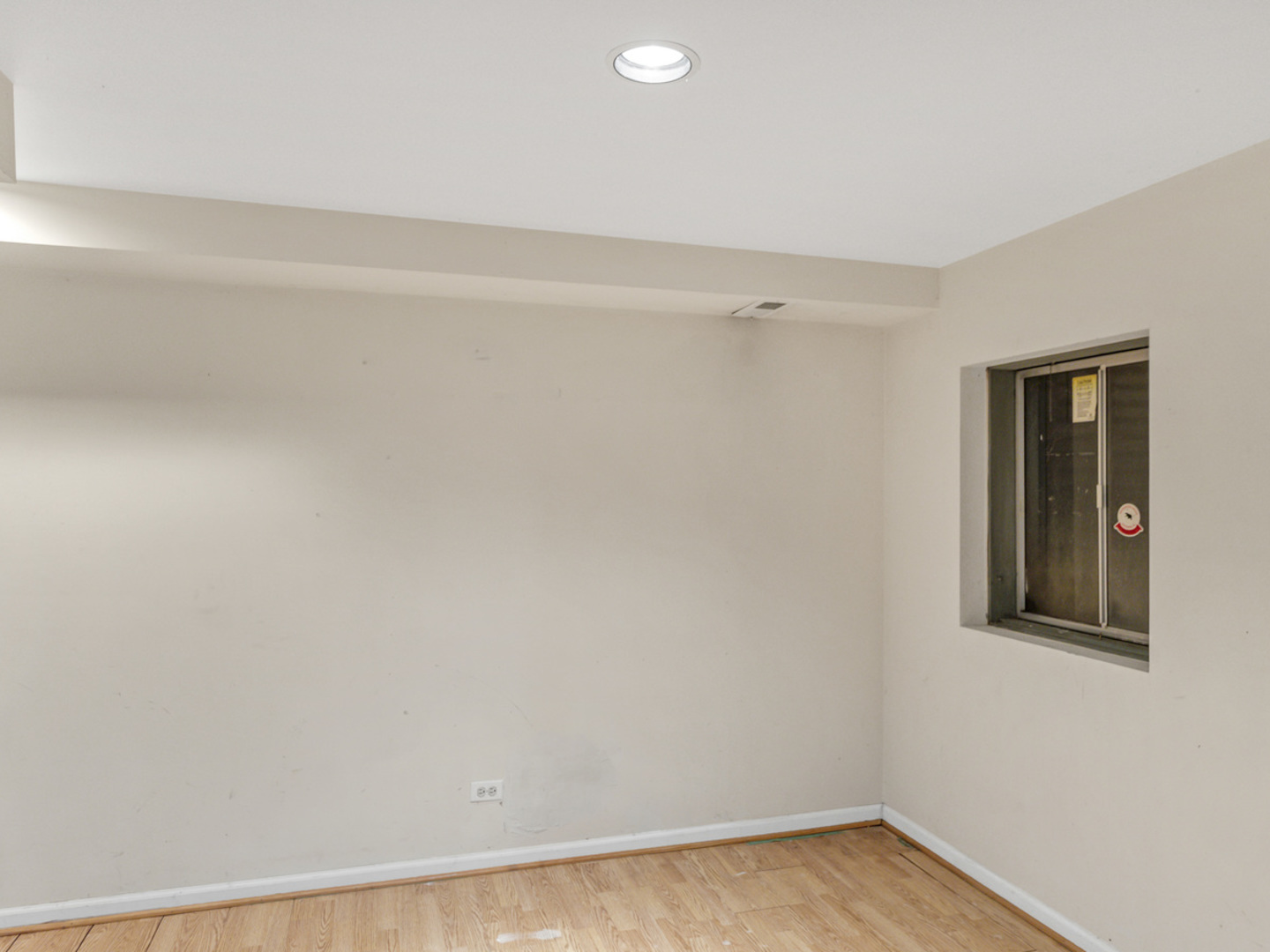 944 Cortney Drive, Carpentersville, IL 60110