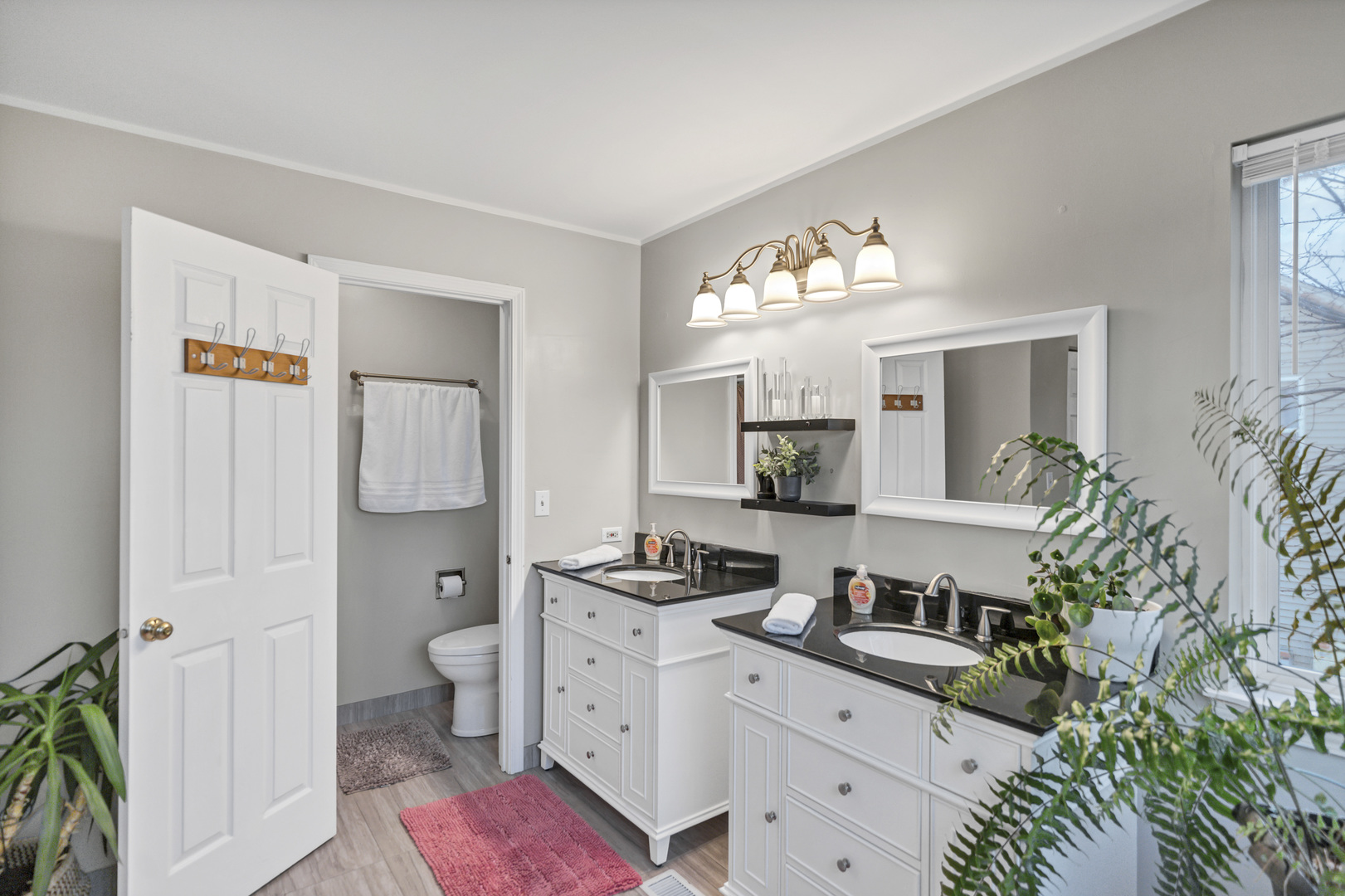 944 Cortney Drive, Carpentersville, IL 60110