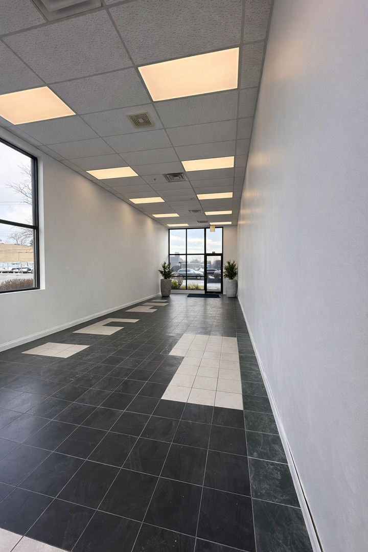 376 Roosevelt Road, Glen Ellyn, IL 60137