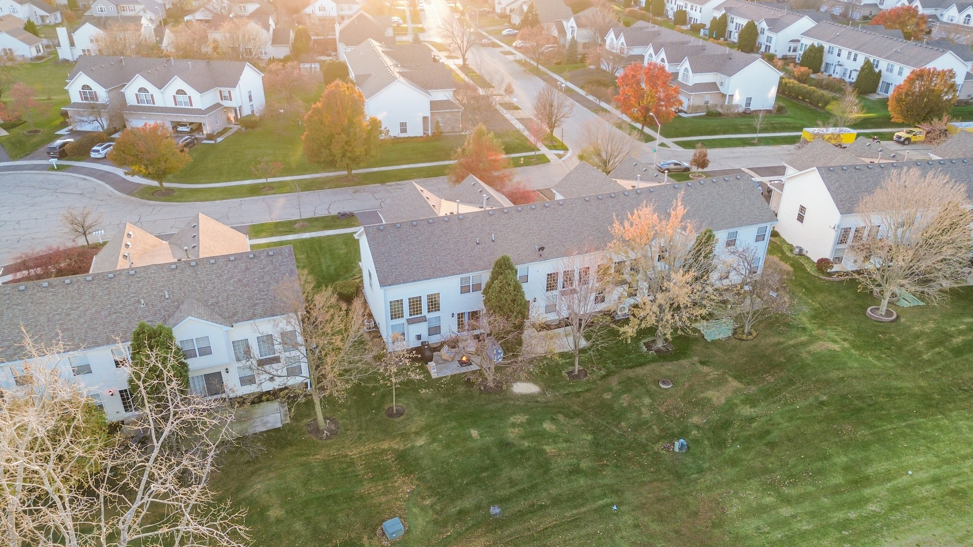 8 Lily Court, Bolingbrook, IL 60440