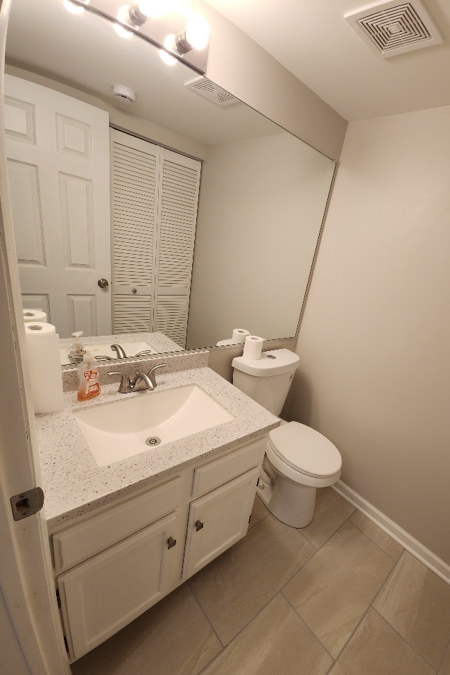 7 Marion Lane, Streamwood, IL 60107