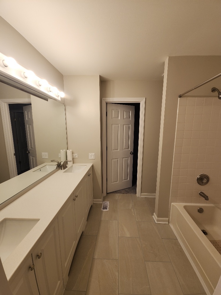 7 Marion Lane, Streamwood, IL 60107