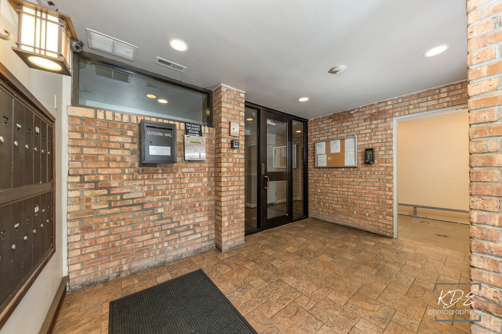 5830 Oakwood Drive #4F, Lisle, IL 60532