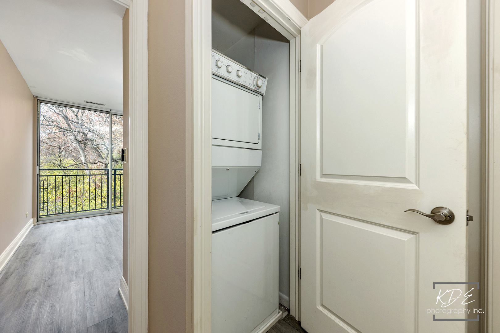 5830 Oakwood Drive #4F, Lisle, IL 60532