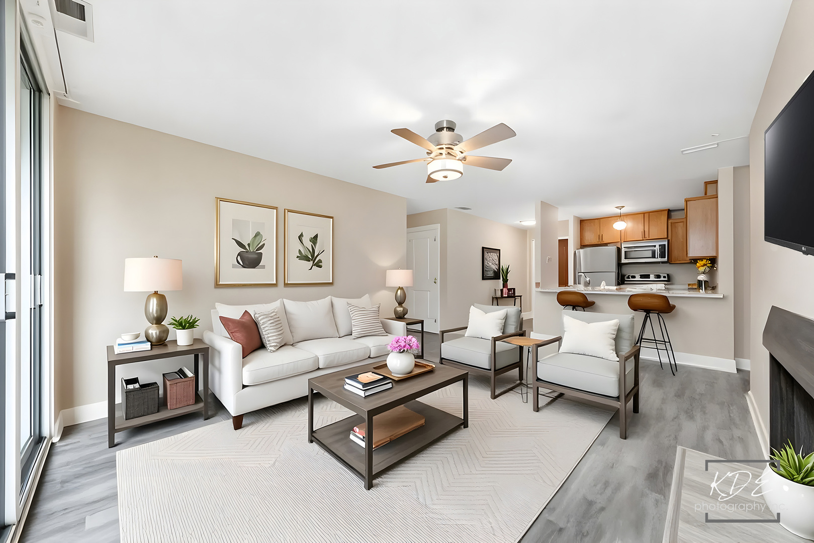 5830 Oakwood Drive #4F, Lisle, IL 60532