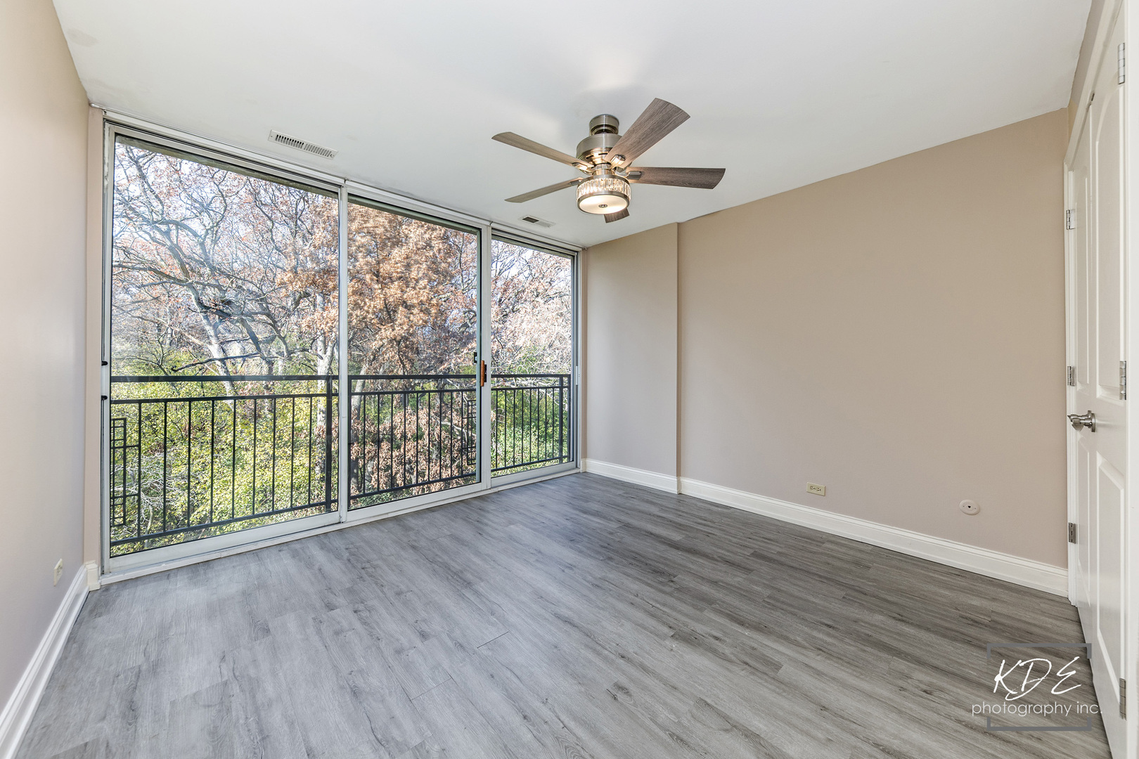 5830 Oakwood Drive #4F, Lisle, IL 60532