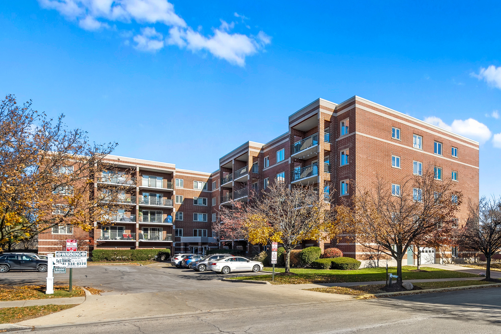 6400 W Berteau Avenue #405, Chicago, IL 60634