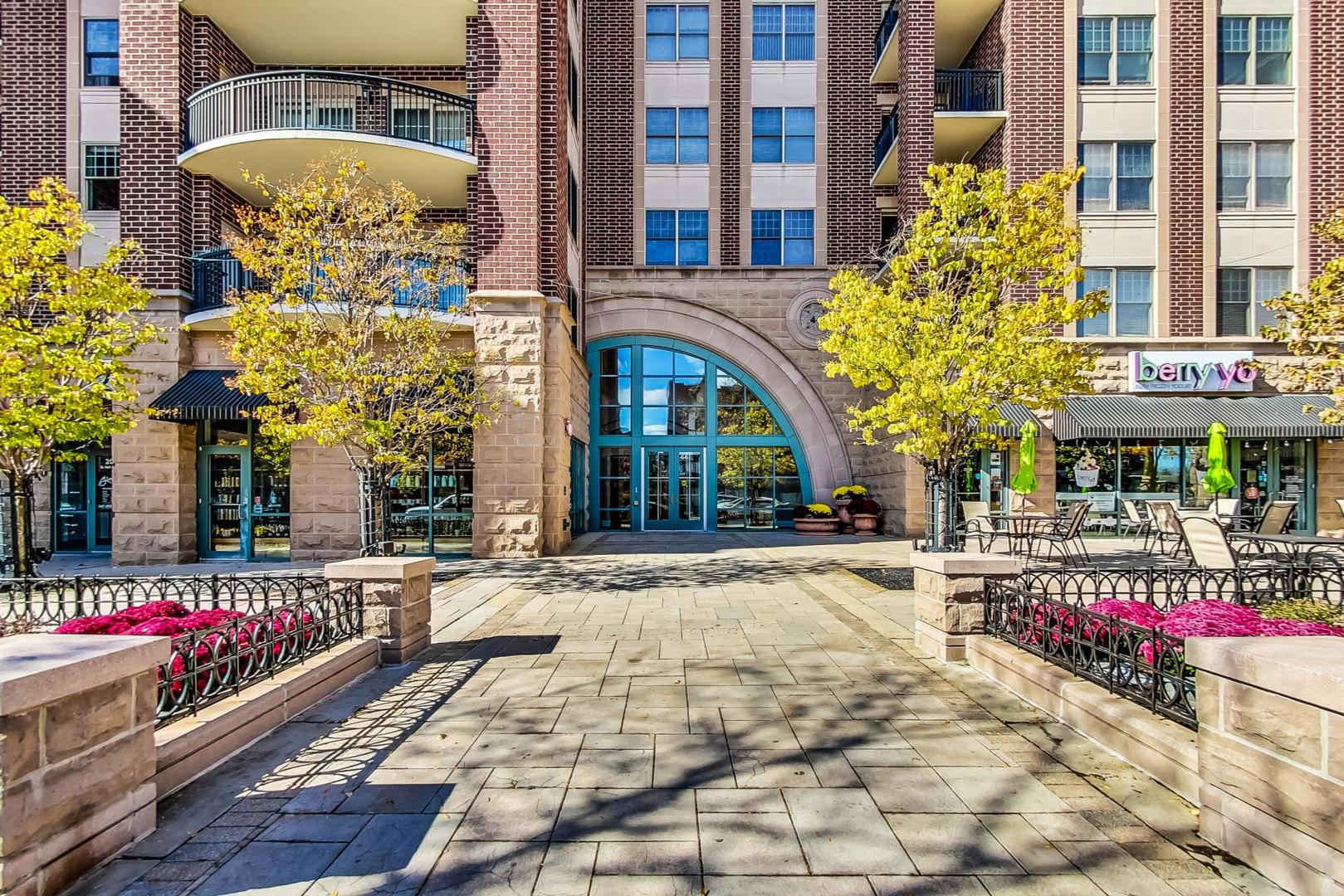 44 N VAIL Avenue #513, Arlington Heights, IL 60005