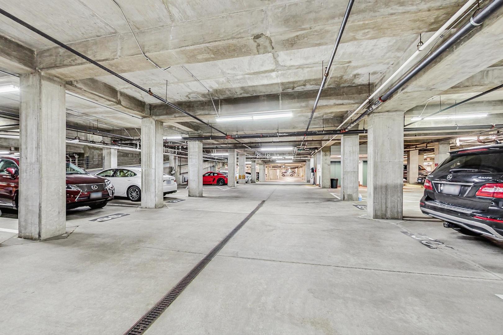 44 N VAIL Avenue #513, Arlington Heights, IL 60005