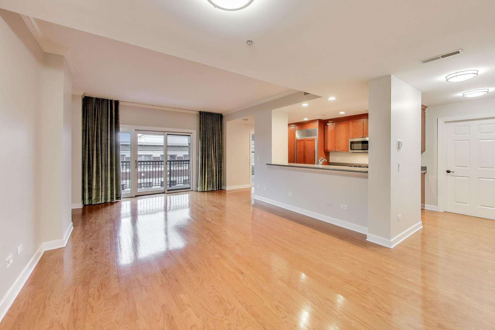 44 N VAIL Avenue #513, Arlington Heights, IL 60005