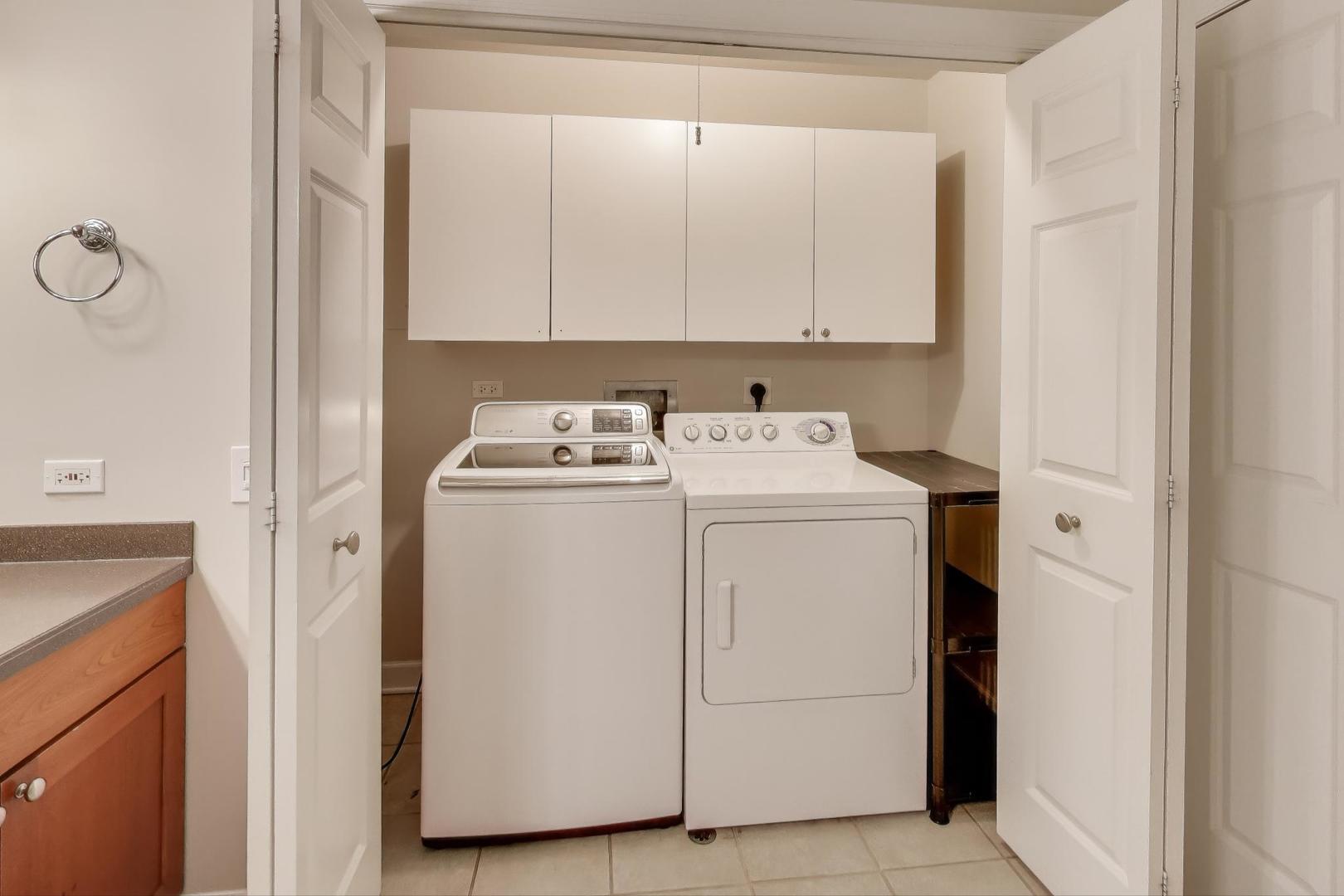 44 N VAIL Avenue #513, Arlington Heights, IL 60005