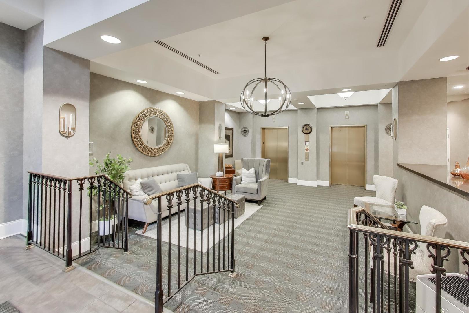 44 N VAIL Avenue #513, Arlington Heights, IL 60005