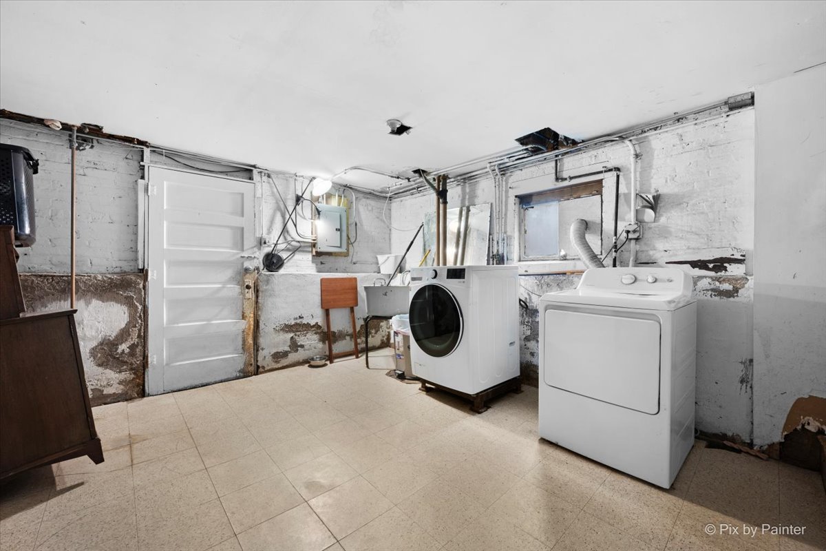 3118 N 76th Court, Elmwood Park, IL 60707