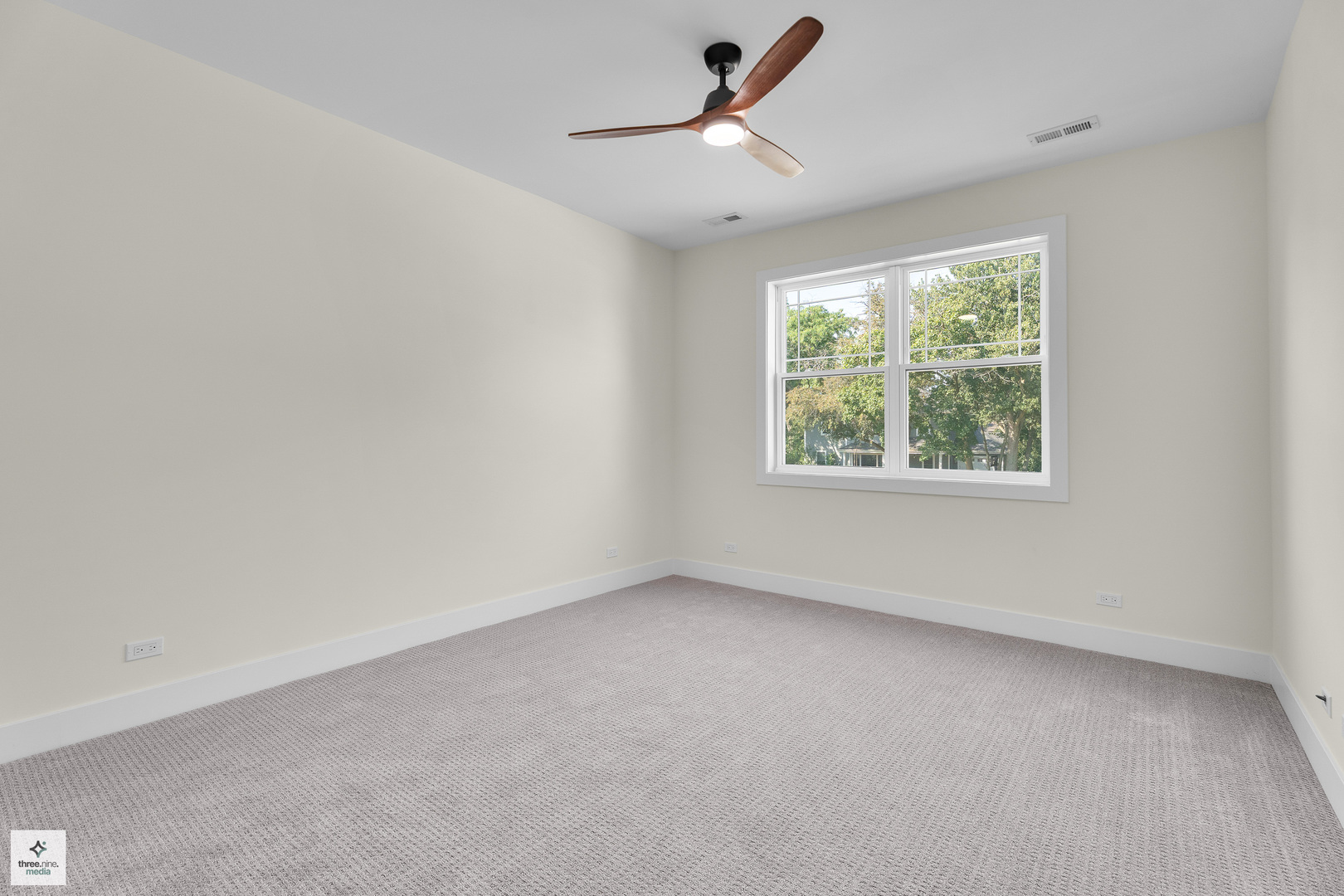 705 Glendale Road, Glenview, IL 60025