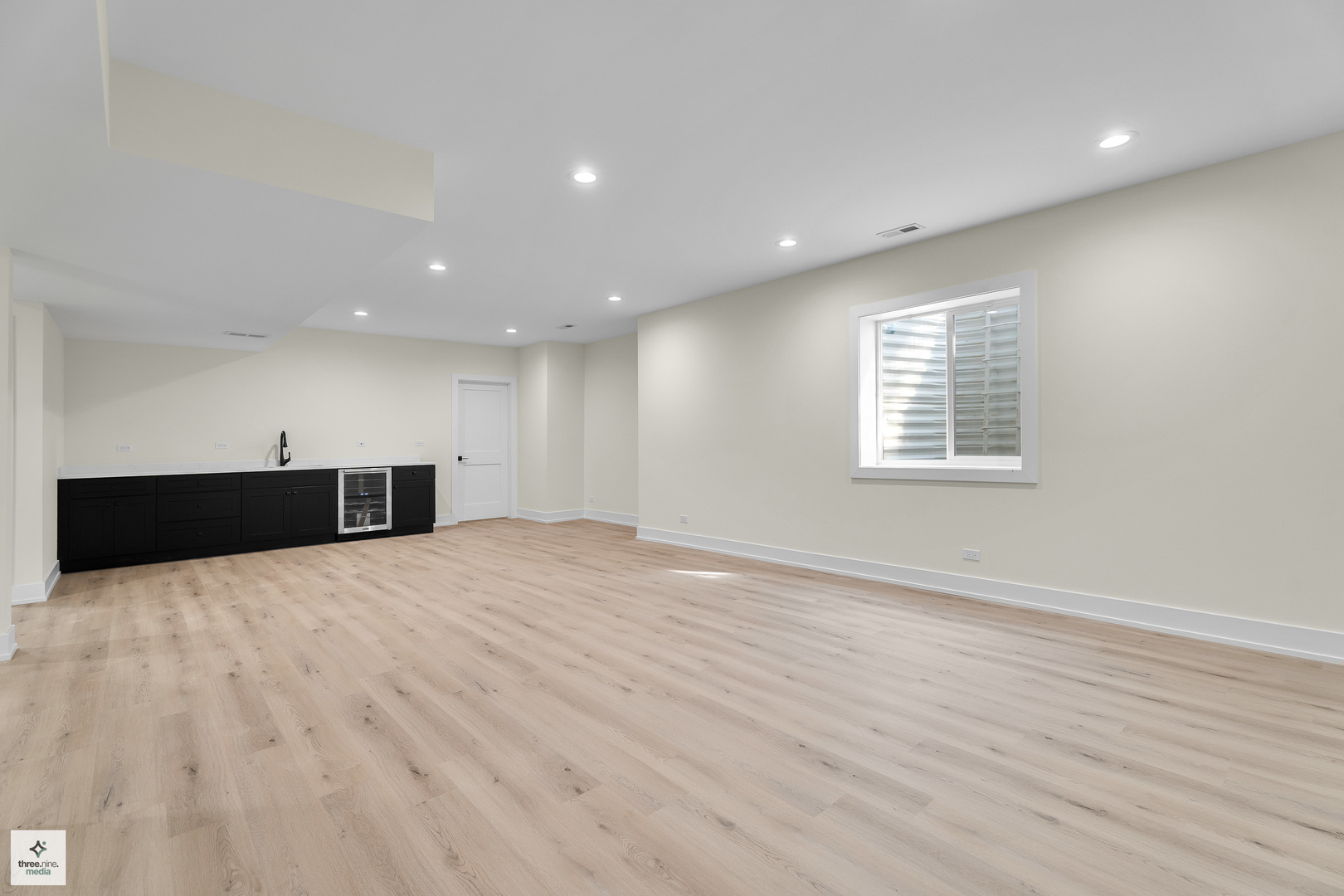 705 Glendale Road, Glenview, IL 60025