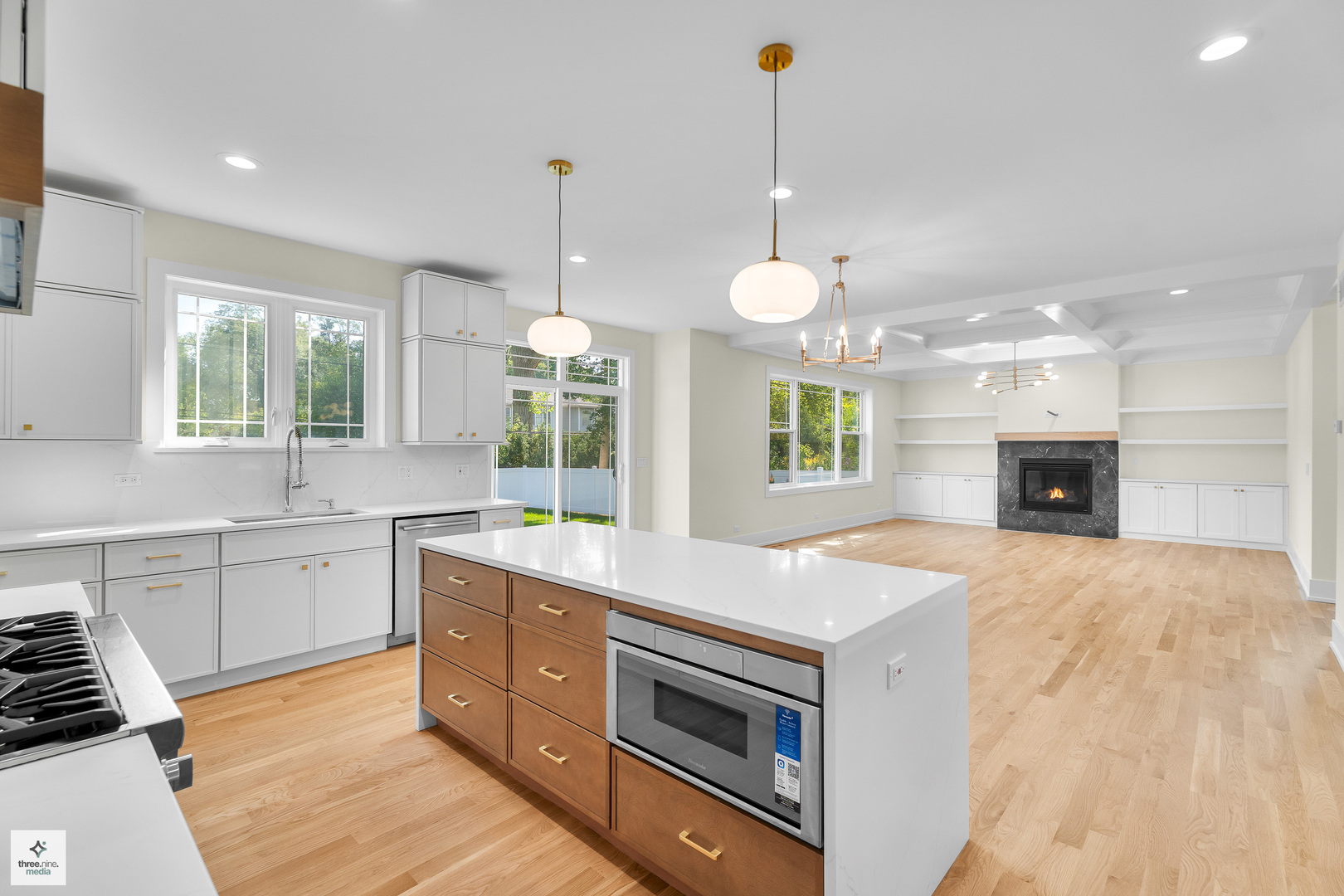 705 Glendale Road, Glenview, IL 60025