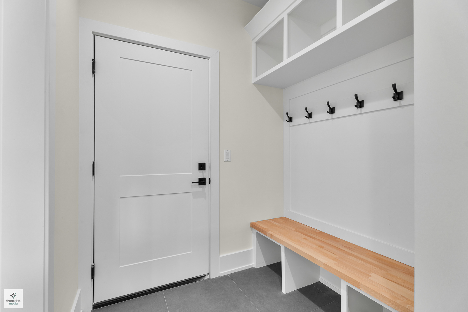 705 Glendale Road, Glenview, IL 60025