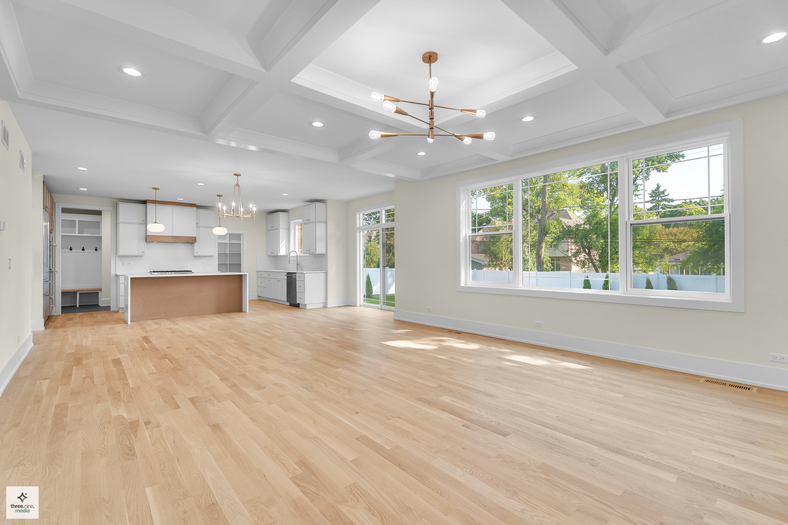 705 Glendale Road, Glenview, IL 60025