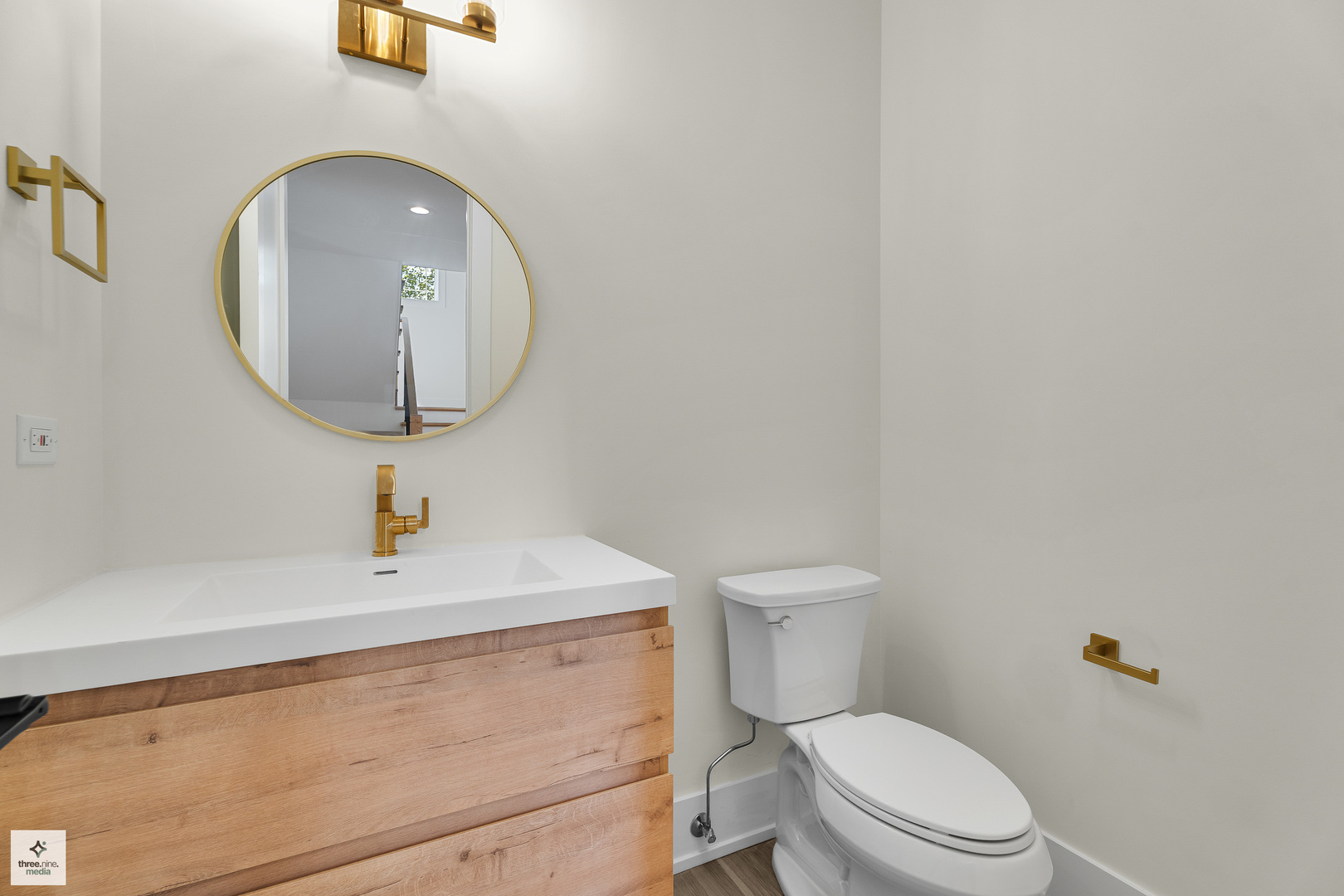 705 Glendale Road, Glenview, IL 60025