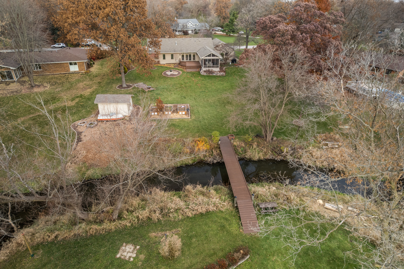 43W493 Thornapple Tree Road, Sugar Grove, IL 60554