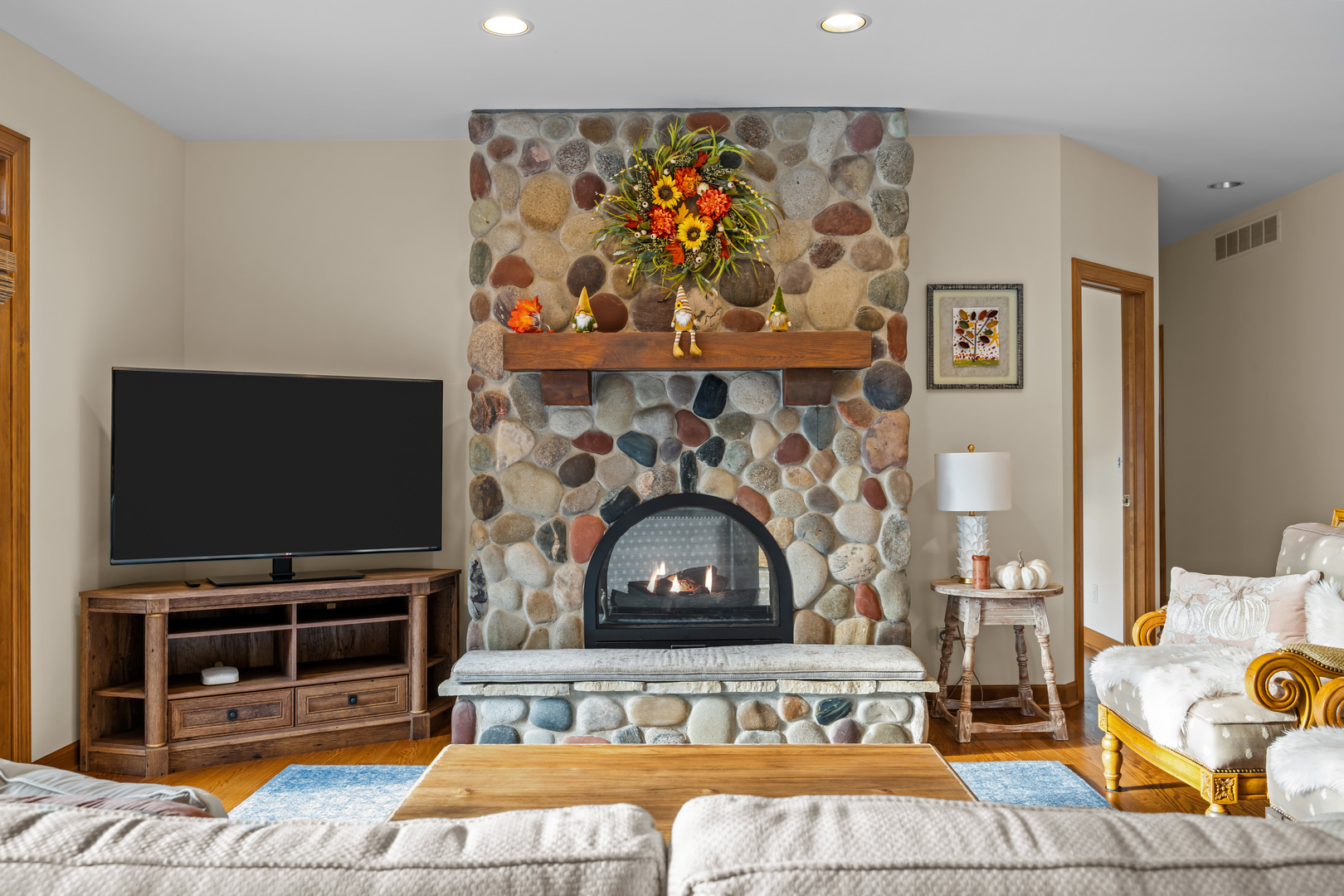 43W493 Thornapple Tree Road, Sugar Grove, IL 60554