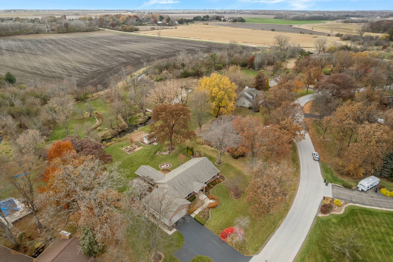 43W493 Thornapple Tree Road, Sugar Grove, IL 60554