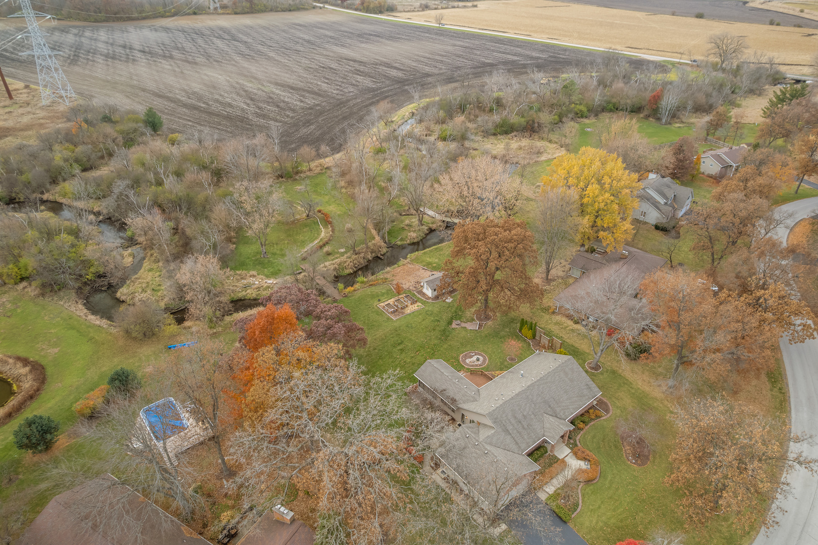 43W493 Thornapple Tree Road, Sugar Grove, IL 60554