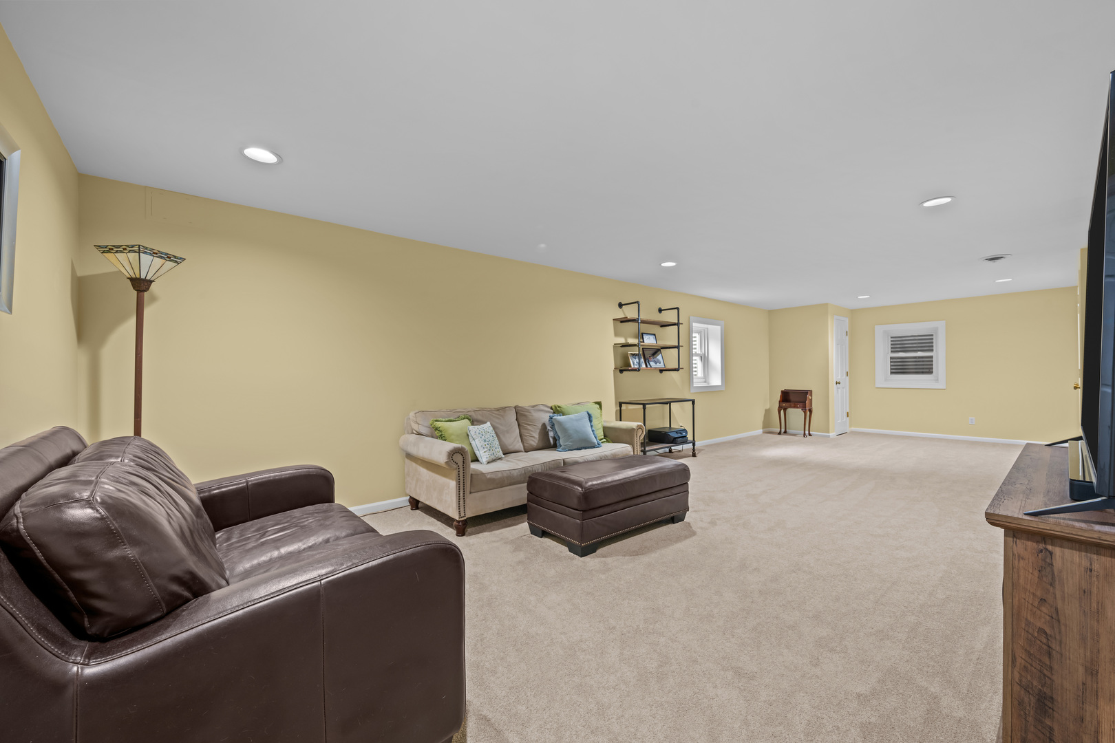 43W493 Thornapple Tree Road, Sugar Grove, IL 60554