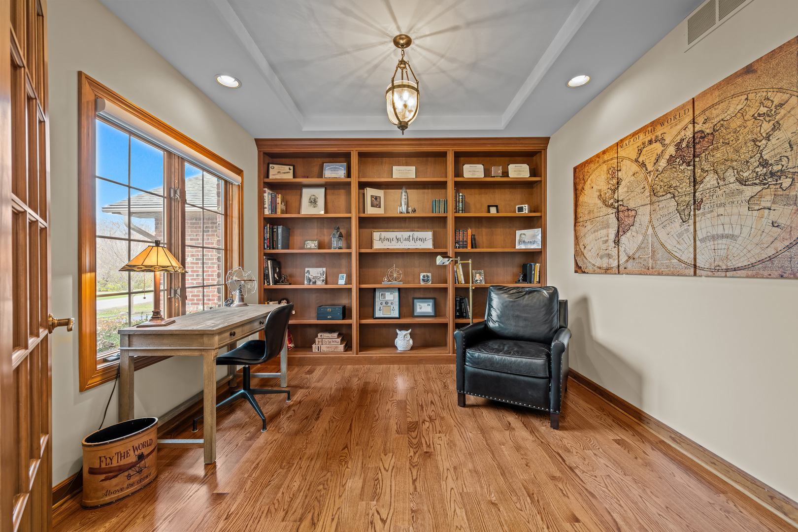 43W493 Thornapple Tree Road, Sugar Grove, IL 60554