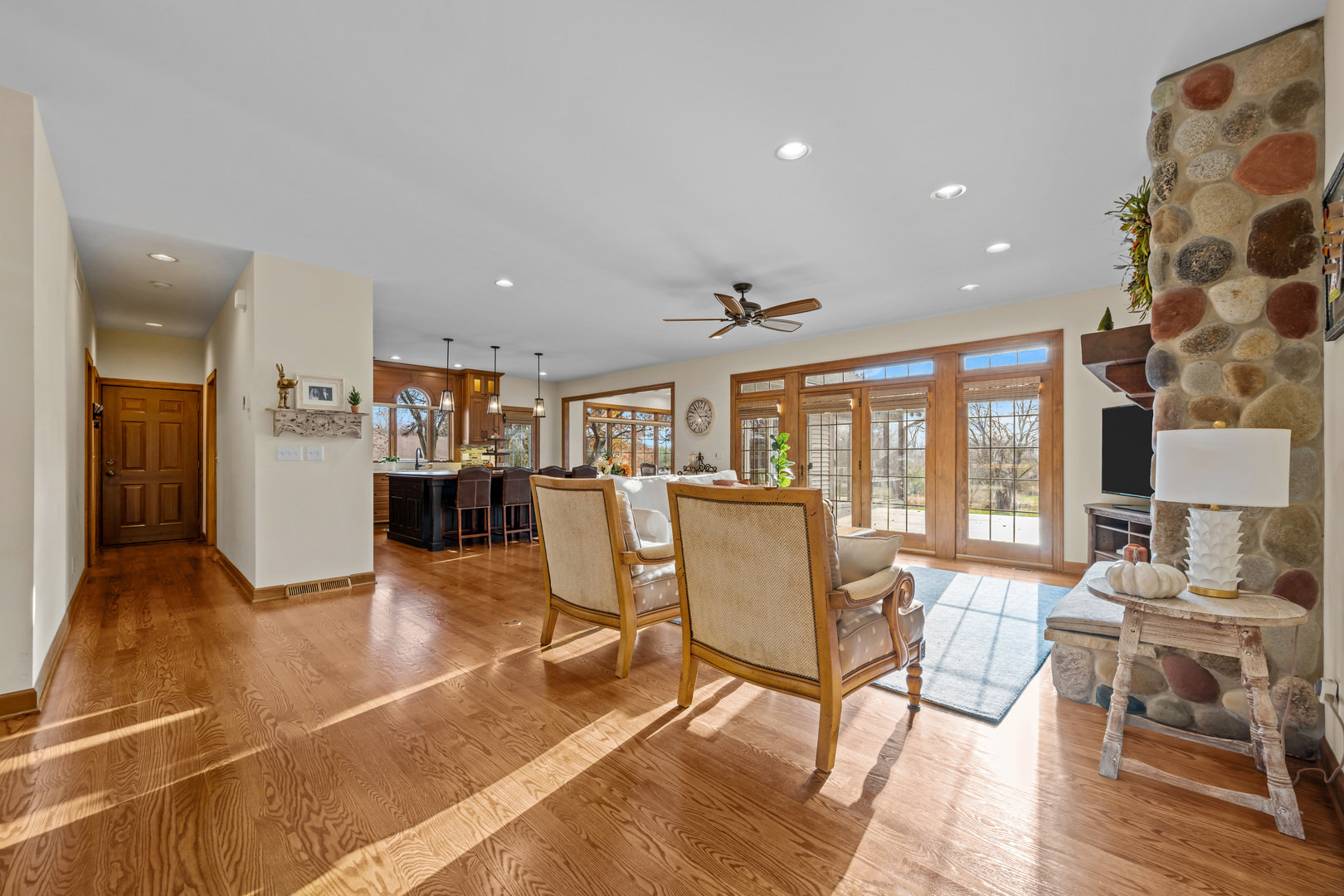 43W493 Thornapple Tree Road, Sugar Grove, IL 60554