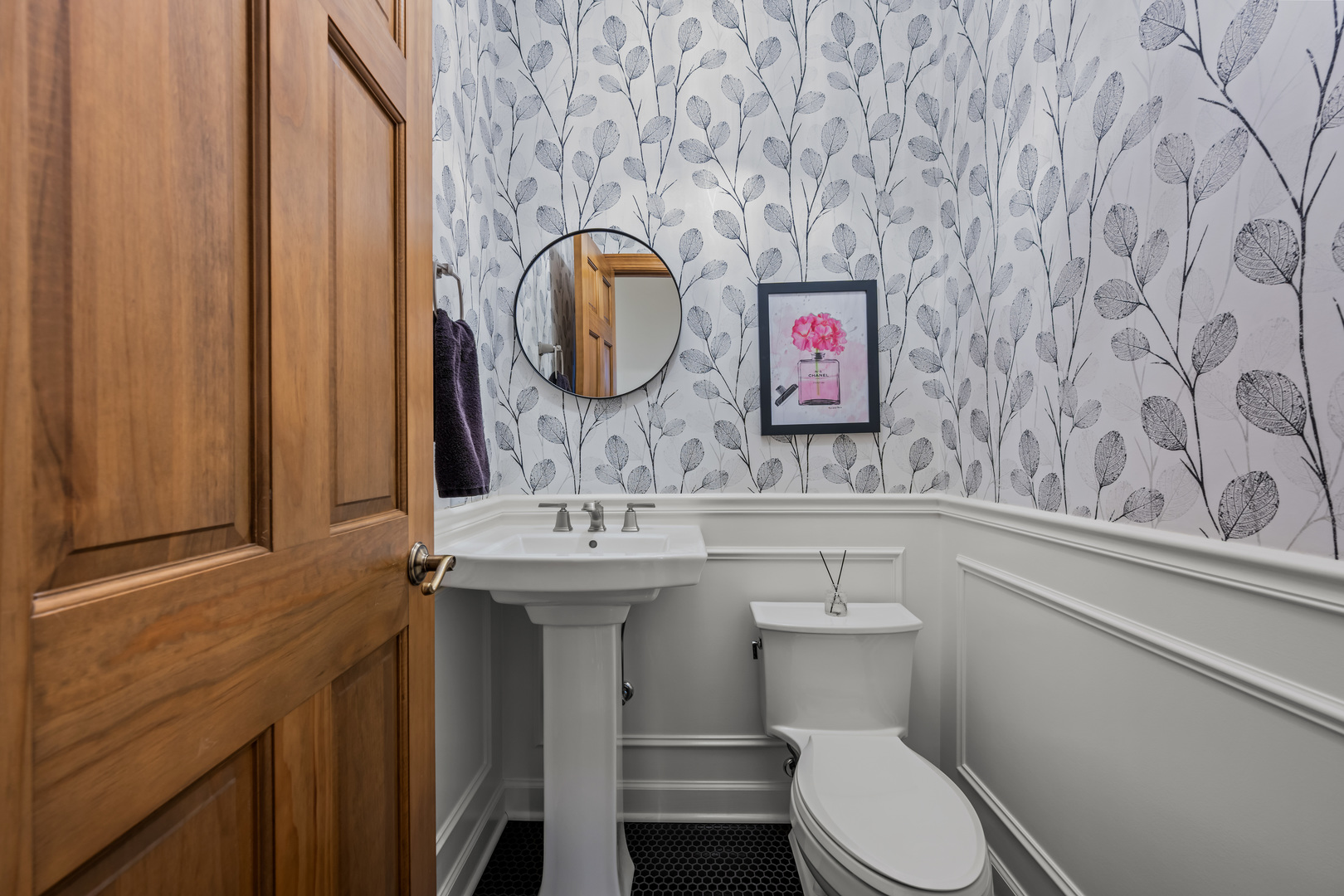 43W493 Thornapple Tree Road, Sugar Grove, IL 60554