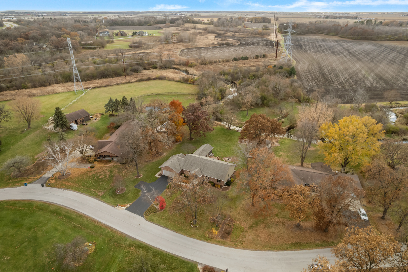 43W493 Thornapple Tree Road, Sugar Grove, IL 60554