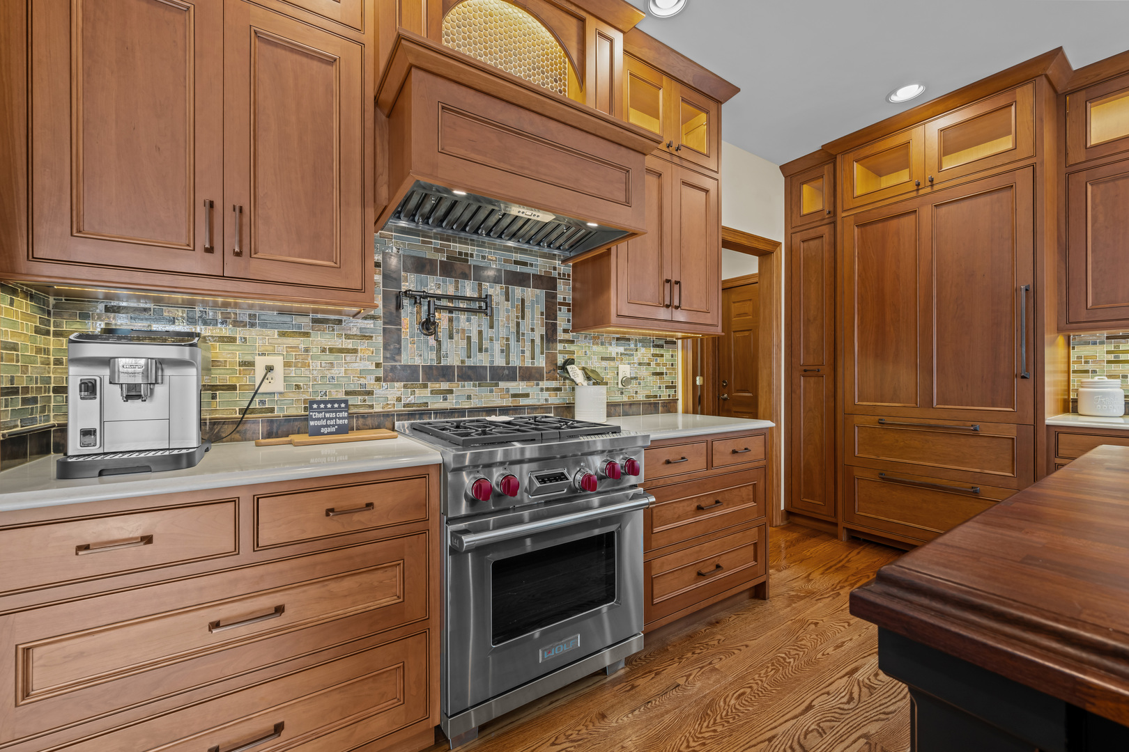 43W493 Thornapple Tree Road, Sugar Grove, IL 60554