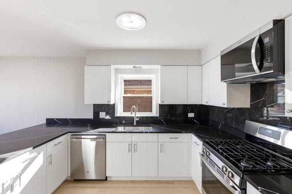 1215 Balmoral Avenue #1, Westchester, IL 60154