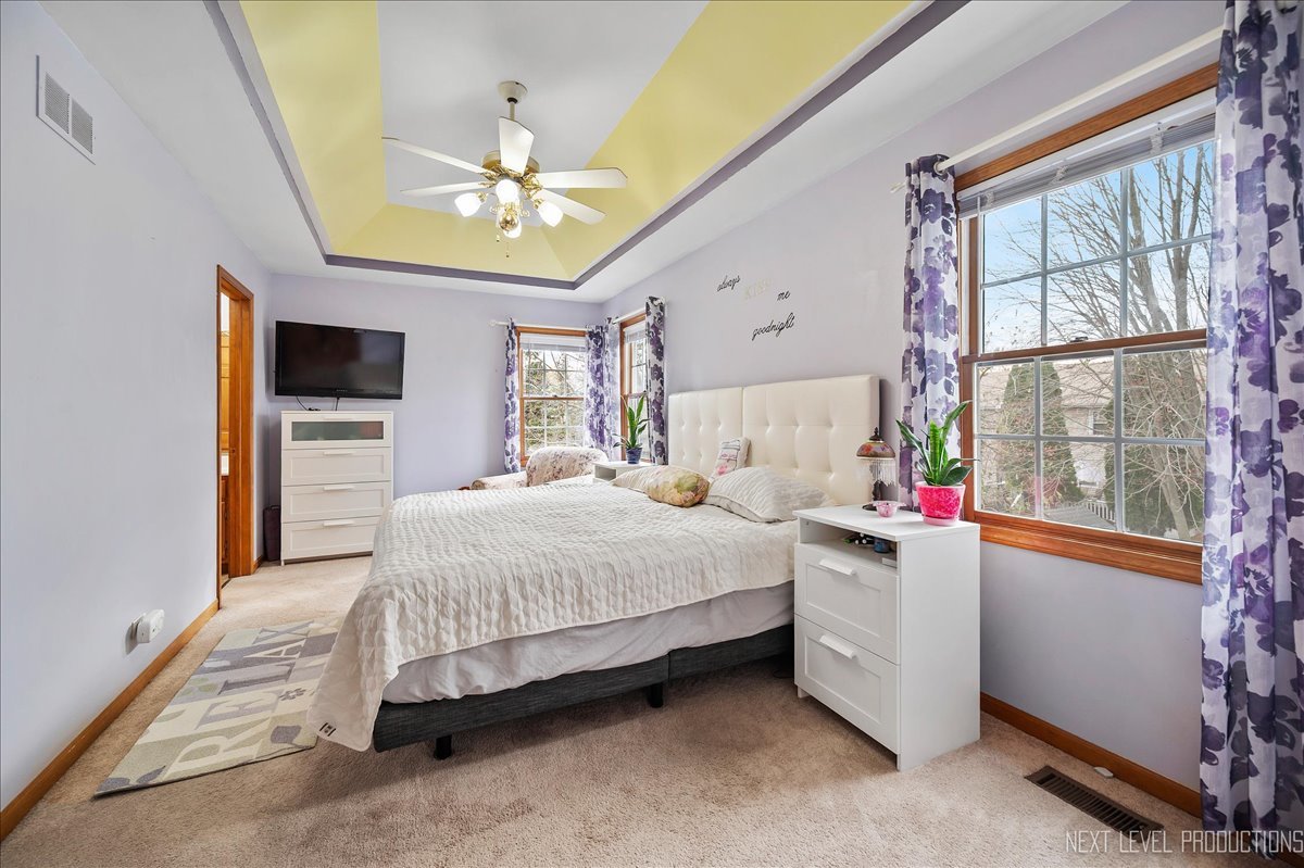 608 Spyglass Court, North Aurora, IL 60542