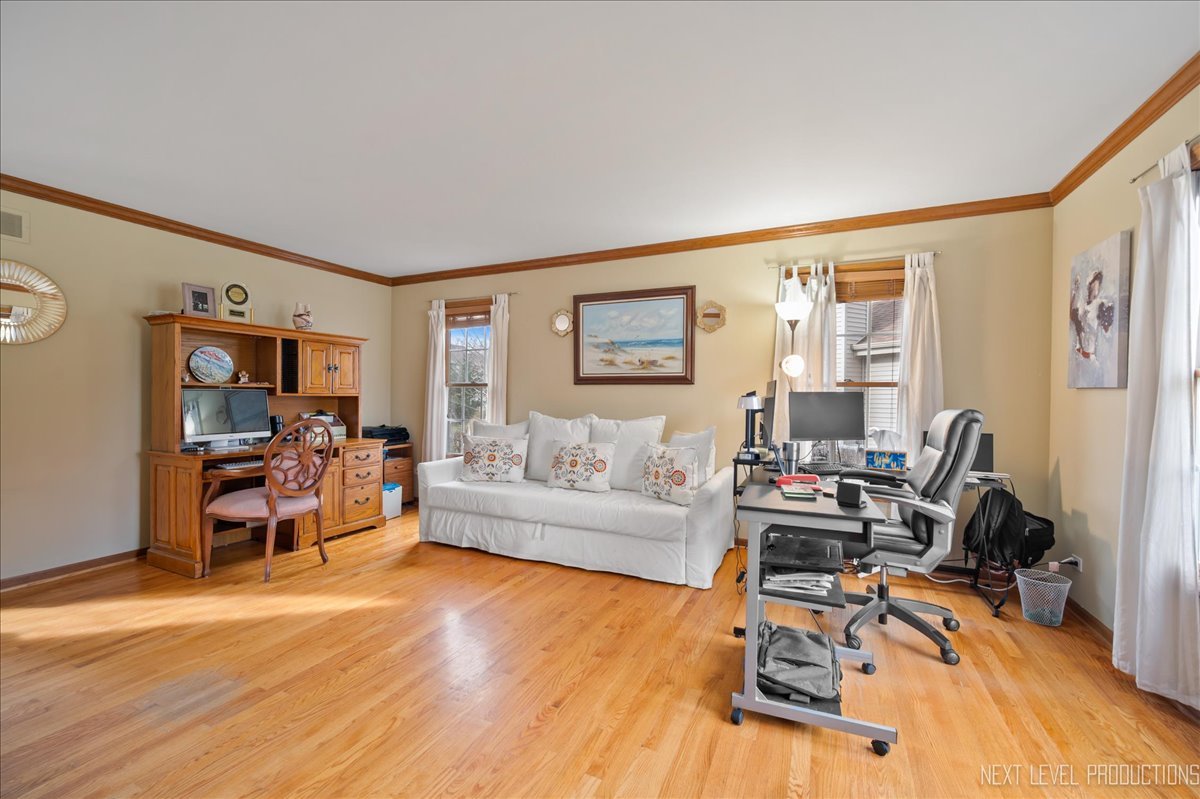 608 Spyglass Court, North Aurora, IL 60542